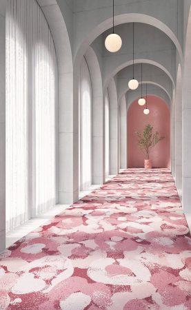 Moquette couloir motifs design rose pour une décoration intérieure audacieuse et silencieuse